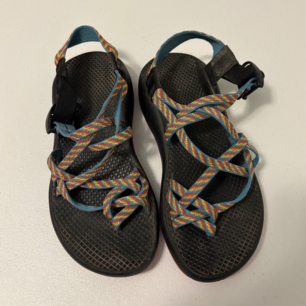Chaco Z2 Classic Rainbow Chevron Strappy Sandals Womens 7 Vibram Hiking Shoes a5
